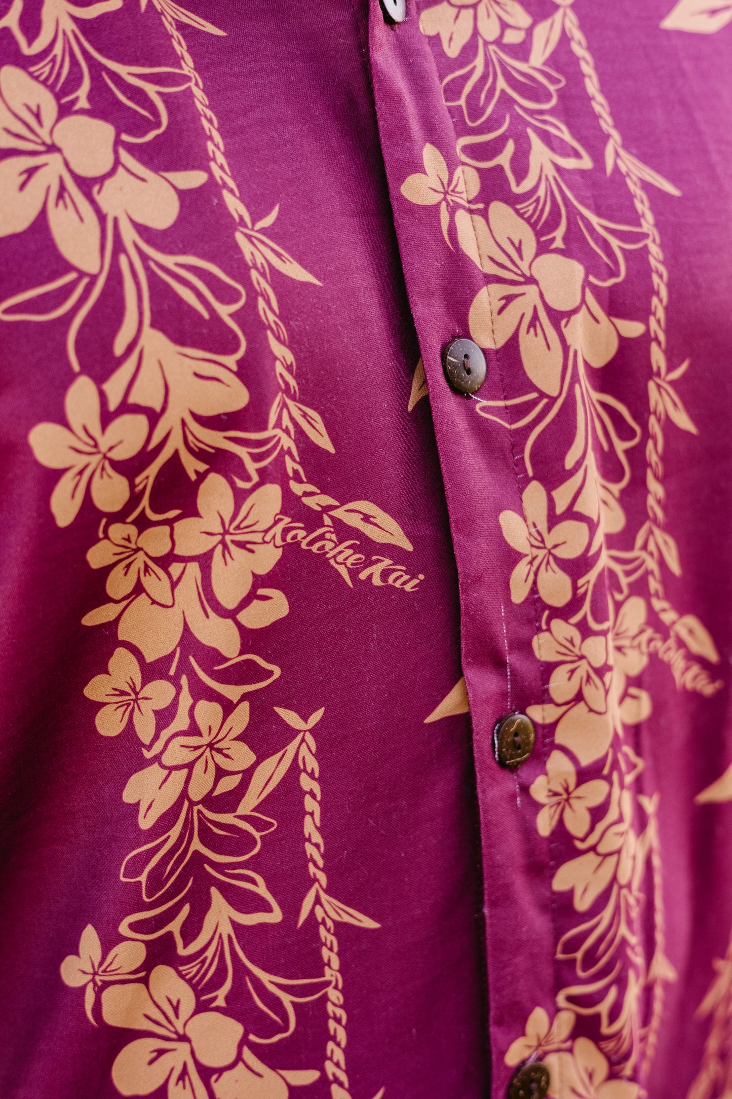 Men’s Aloha Button-Up Shirt (Maroon)